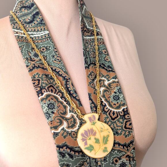 VTG Signed THAILAND Enamel PENDANT NECKLACE Asian Flower Art 24" Chain - Picture 4 of 5